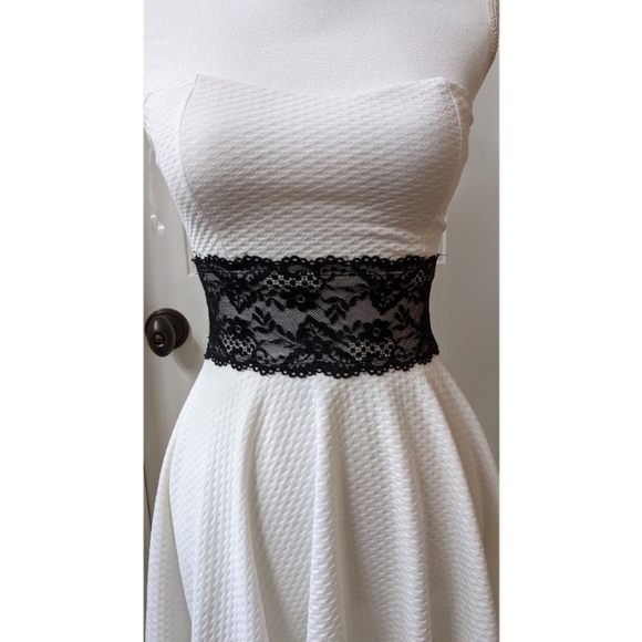 Wild Daisy Strapless White and Black Dress - Picture 4 of 11